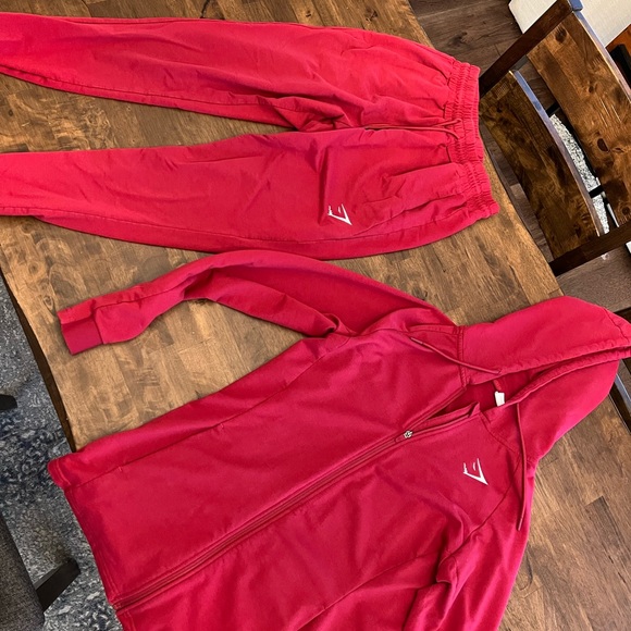 MENS SIZE SMALL GYMSHARK TRACKSUIT - Picture 2 of 4